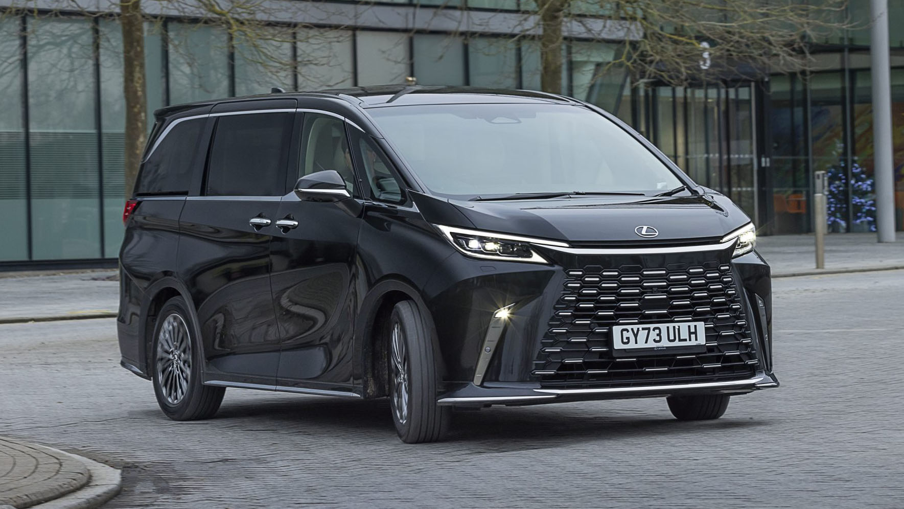 Luxury MPV